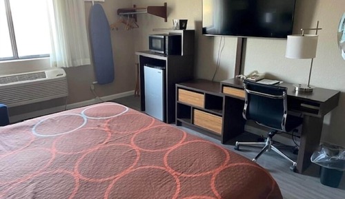Room, 1 King Bed, Non Smoking