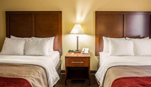 Standard Room, 2 Queen Beds, Non Smoking