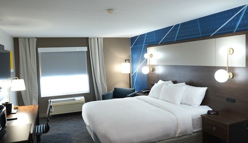 Suite, 1 King Bed with Sofa bed, Non Smoking (Large Room)