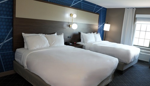 Room, 2 Queen Beds, Accessible, Non Smoking