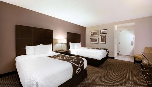 Suite, 2 Double Beds, Non Smoking