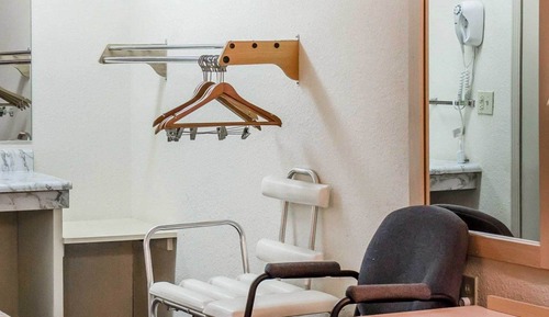 Standard Room, 1 Queen Bed, Smoking