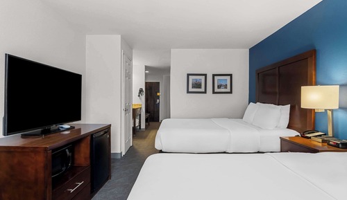 Suite, 2 Queen Beds, Non Smoking