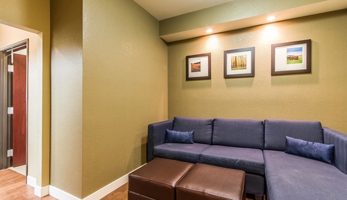 Suite, 2 Queen Beds, Non Smoking