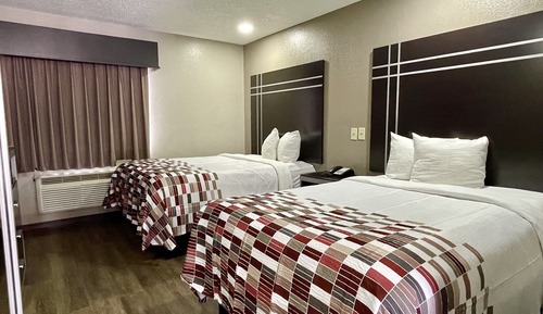 Deluxe Room, 2 Double Beds, Accessible, Non Smoking
