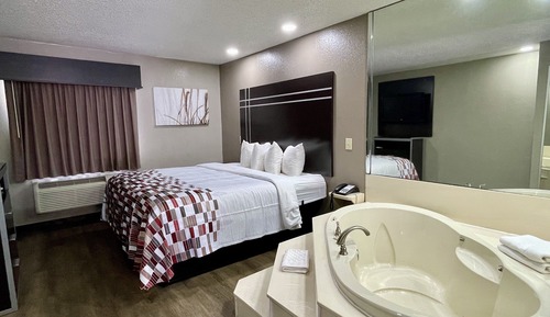 Suite, 1 King Bed, Non Smoking, Jetted Tub