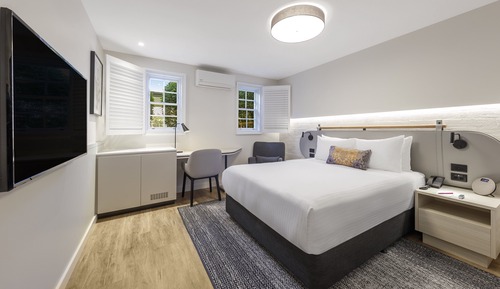 Standard Room, 1 Queen Bed