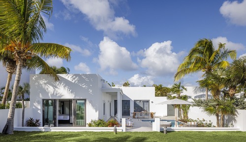 Three Bedroom Beachfront Villa at Rendezvous Beach