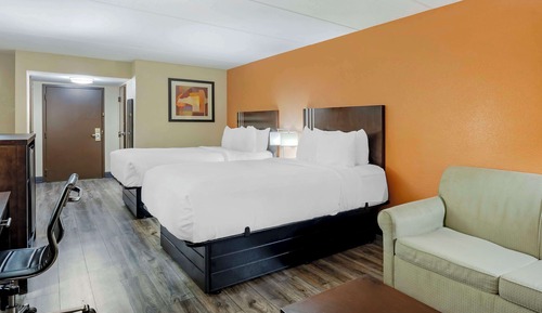 Standard Room, 2 Queen Beds, Non Smoking, Refrigerator & Microwave (with Sofa Bed)