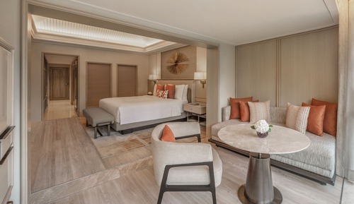 Premier Room, 1 King Bed, Non Smoking, Lagoon View
