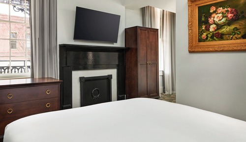 Room, 1 King Bed, Balcony, River View
