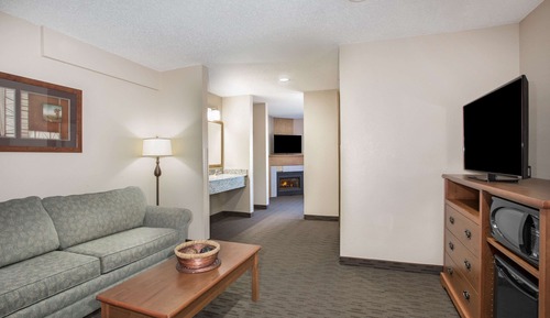 Deluxe Suite, 1 King Bed, Non Smoking
