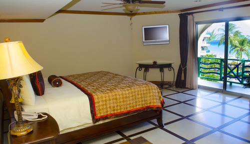 Deluxe Junior Suite, 1 King Bed, Balcony