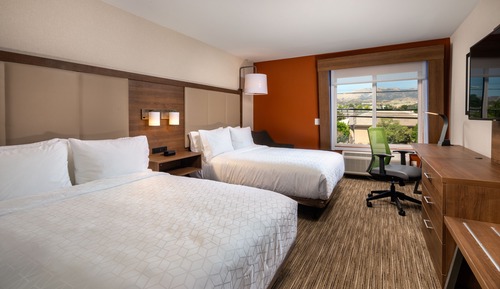 Standard Room, 2 Queen Beds, Accessible Bathtub (Communications)