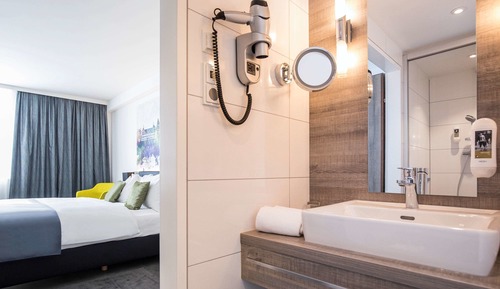 Executive Suite, Multiple Beds