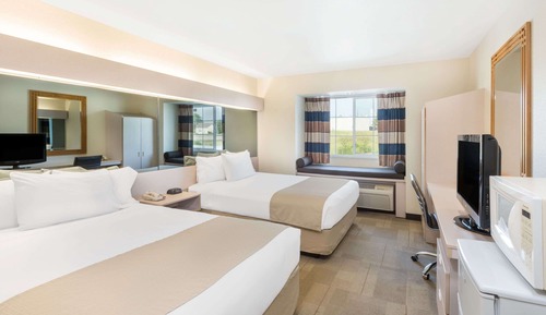 Room, 2 Queen Beds, Non Smoking