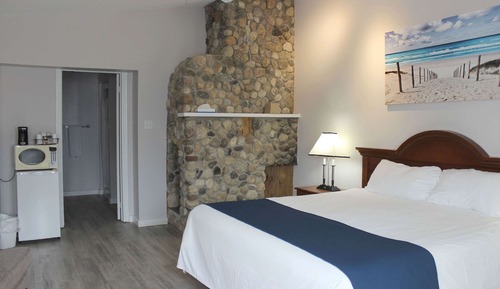 Standard Room, 1 King Bed, Non Smoking