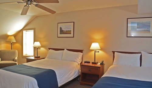 Standard Room, 2 Double Beds, Non Smoking