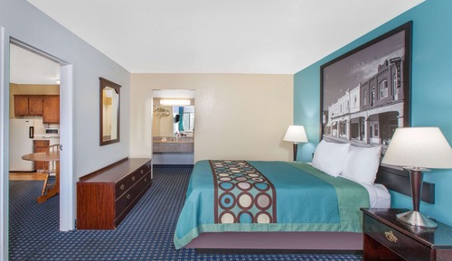 Room, 1 Queen Bed, Smoking