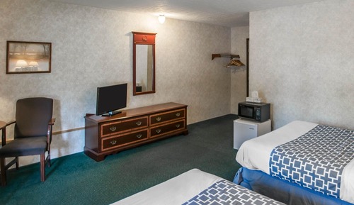 Standard Double Room, 2 Double Beds, Smoking