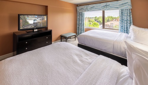 Standard Suite, City View (2 Double Beds and 1 Sofa Bed)