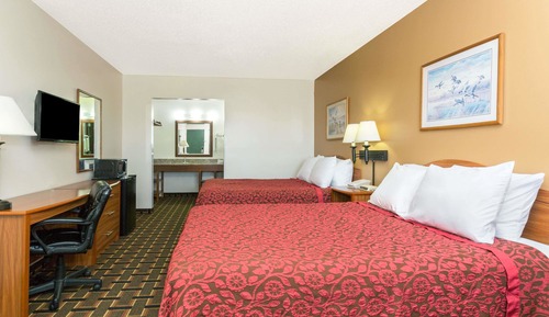 Room, 2 Queen Beds