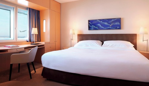 Executive Room, 1 King Bed, Non Smoking