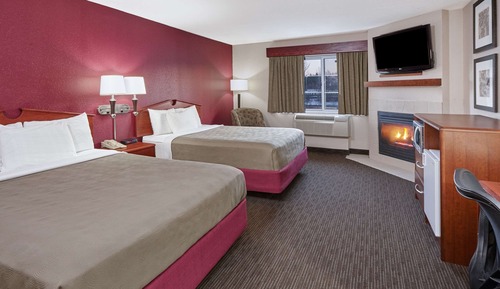 Deluxe Room, 2 Queen Beds, Non Smoking