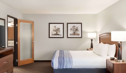 Premier Suite, 1 Bedroom, Non Smoking (Second Floor, 1 King Bed)