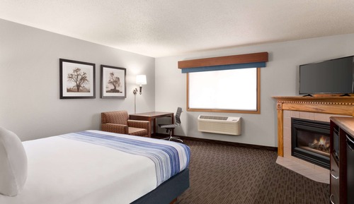 Deluxe Studio Suite, 1 King Bed, Non Smoking