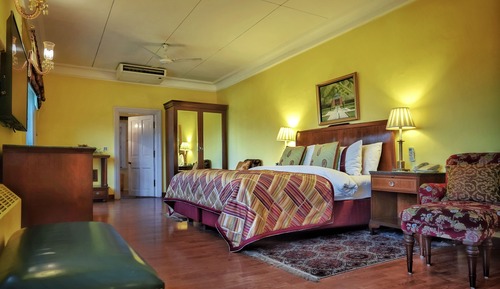 Standard Suite (Maharani)
