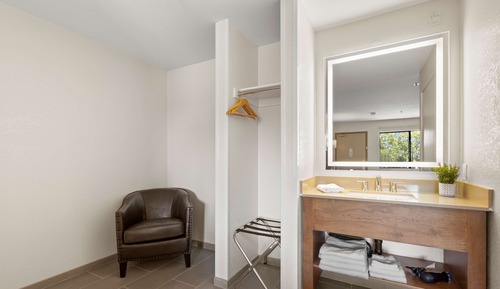 Deluxe Room, 2 Queen Beds