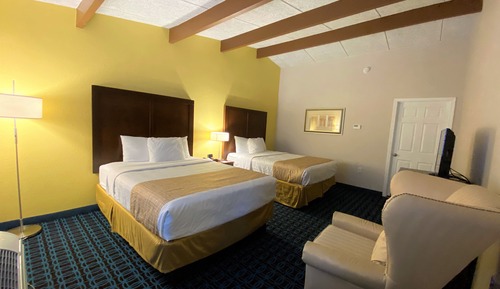 Suite, 2 Queen Beds, Non Smoking
