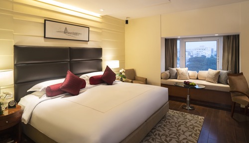 Premium Room, 1 King Bed