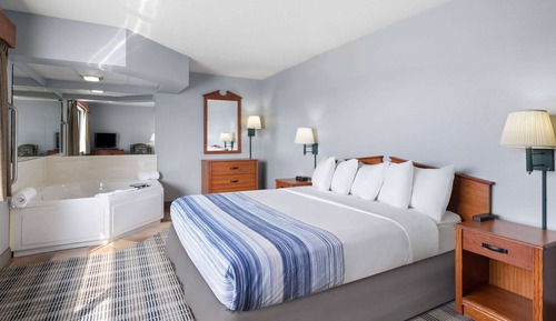 Presidential Suite, 1 King Bed, Non Smoking (Luxury Presidentail Suite)