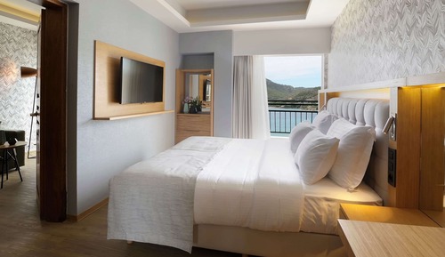 Executive Suite, Sea View
