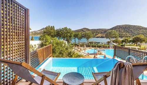 Executive Bungalow Private Pool Sea Front