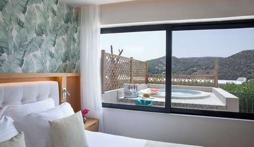 Executive Suite, Hot Tub, Sea View