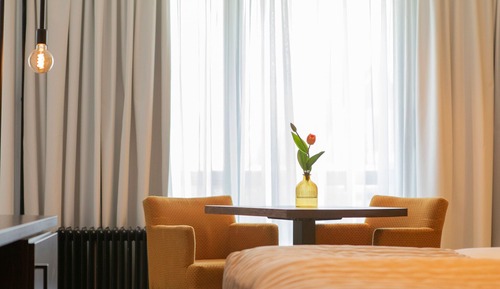 Deluxe Room, 1 King Bed, Balcony