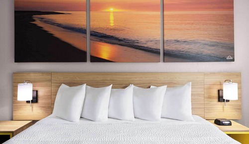 Standard Room, 1 King Bed