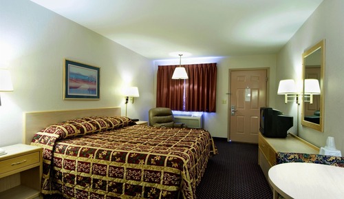Room, 1 King Bed, Non Smoking