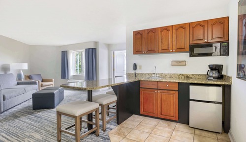 2 Bedroom 2 King Suite