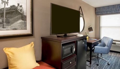 Standard room with two double beds