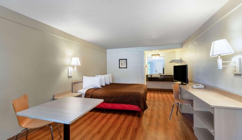 Standard Room, 1 King Bed, Non Smoking