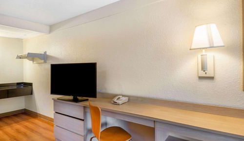 Deluxe Room, 2 Double Beds, Accessible, Non Smoking (Mobility)