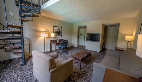 Suite, 1 King Bed with Sofa bed (Coast Townhouse Loft Suite)
