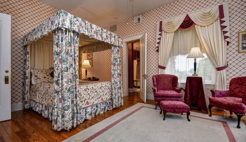 Suite (Flora Jane)