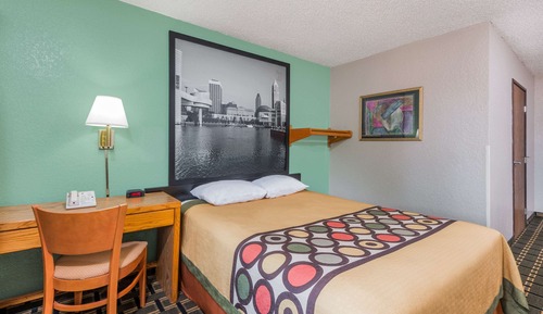 Standard Room, 1 Queen Bed, Accessible