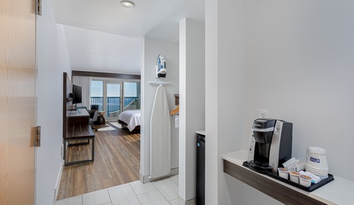 Standard Room, 2 Queen Beds, Transfer Shower, Non Smoking (Communications)