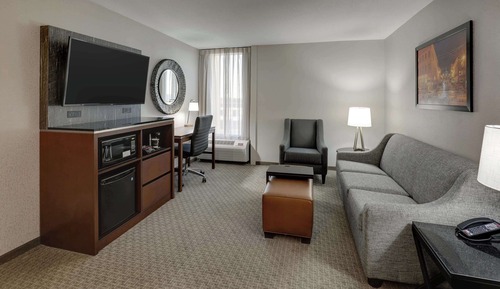 Suite, 2 Queen Beds, Accessible, Refrigerator & Microwave (Sofabed, Tub, Upper Floor)